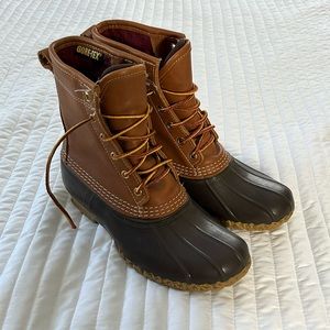 Women’s 7 Gore-tex Thinsulate L.L. Bean boots